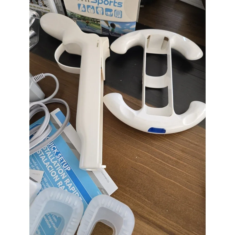 Complete Nintendo Wii Video Game White Console Bundle Case, Games & Accessories